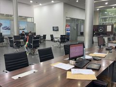 -杭州中升之星奔驰4S店(滨江店)