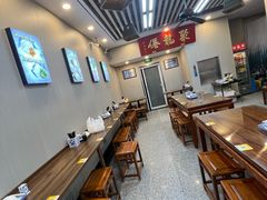 -聚笼鲜美食(凤凰街店)