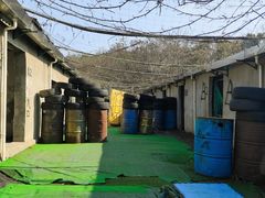 -东湖小天池真人CS彩弹野战基地
