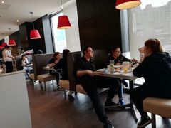 -必胜客(证大大拇指店)