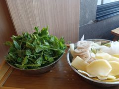 -肖仙仙羊肉汤·创于1996年(三官堂总店)