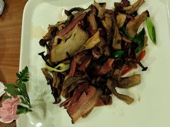 茶树菇炒肉-醉霖生态餐厅(交大店)