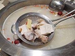 -马家斑.鲜鱼火锅(松湖万科店)