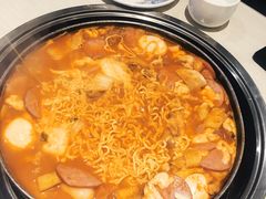 -三清洞摩西韩式年糕火锅(威高广场店)