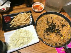 -辛明堂洞韩式芝士年糕火锅(万达店)