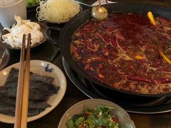 -黄潇洒老火锅(九眼桥宏济巷店)