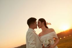 -莫兰迪婚纱摄影