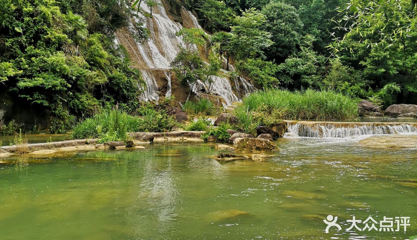 这不是漂流,这是水枪大战