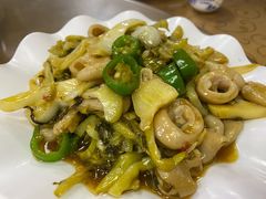 酸菜炒大肠-苏记农家菜馆