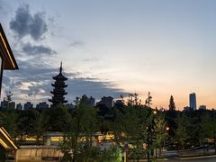-龙华寺