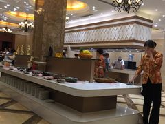 -山明水秀大饭店