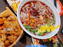 -爆炸头阿姨小四川正宗川味小吃(无任何分店)