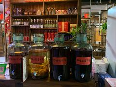 -果松木炭酸菜铜火锅·外婆参鸡汤