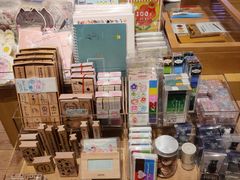 -九木杂物社(江宁金鹰广场店)