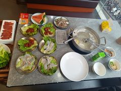 -罗二娘·鲜切牛自助火锅(罗湖东门步行街店)