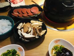 -尚品小土屋涮毛肚(李沧万达店)