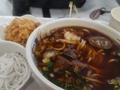 -好一家牛肉粉(山东路家乐福店)