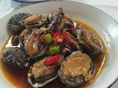 秘制小鲍鱼-1910老鲁味海鲜·戳子肉·青岛菜(金沙滩店)