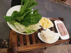 -亮欢寨酸汤鱼(沙冲路店)