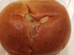-沁屋面包店(人民东路店)