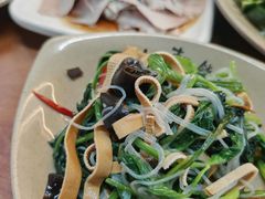 -亮亮面馆(经六路店)