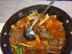 -霄汉牛三鲜湖北砂锅菜(万松园2店)