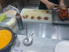 -川骄海鲜自助(王府井奥莱UP TOWN店原世界之花店)