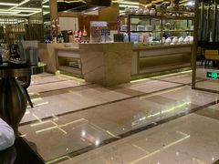 -大中华希尔顿酒店-念自助餐·嗨啤·小龙虾