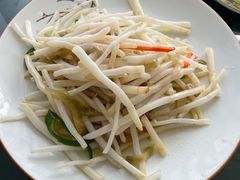 芦苇根炒肉丝-梦缘水乡·湖景餐厅