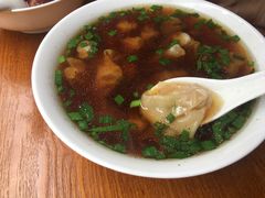 红汤馄饨-吴家馄饨