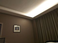 -西安大雁塔科技大学地铁站亚朵酒店