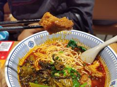酸菜牛肉面-遇见小面(深圳中心书城店)
