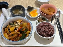 山城麻辣素香锅-轻蔬不用等·素食(江苏路店)