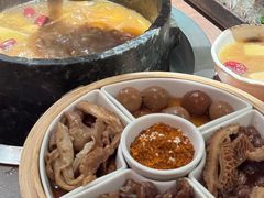 -蘑界·野生菌火锅(深业上城店)