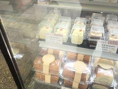 -红宝石·鲜奶小方·海派西点房(控江店)