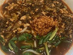 -彩云天云南餐厅