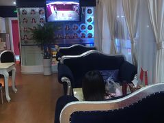 -米娜凯威少儿礼仪艺术教育(南海新凯广场店)