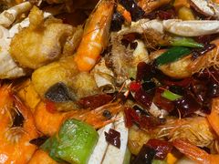 -七欣天香辣蟹火锅(闵行浦江欢乐颂店)
