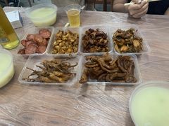 -蓝精灵饺子店