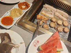-芝小官毛肚火锅海鲜自助(苏州吴江区万宝店)
