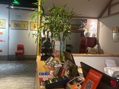-渝信川菜 · 川味家常菜(财富购物中心店)