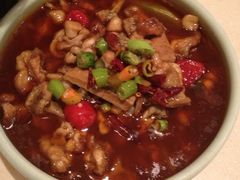麻辣馋嘴牛蛙-小巴辣子川湘菜餐厅(星游城店)