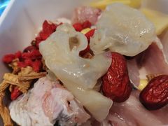 -马家斑.鲜鱼火锅(松湖万科店)