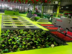 -C7城市运动空间·蹦床·健身·团建