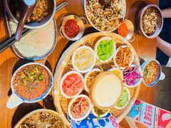 -包整·丝娃娃(甲秀楼景观店)