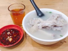 雪豆蹄花-雷祖芳老妈蹄花店