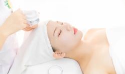 -苗医生专业祛痘·皮肤管理