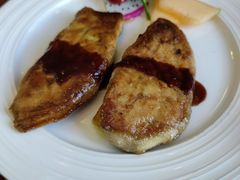 煎鹅肝-小白桦西餐厅