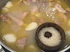 -朴小妹人参鸡汤火锅(长白山万达店)