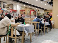 大堂-江城燕子大排档(江汉路步行街店)